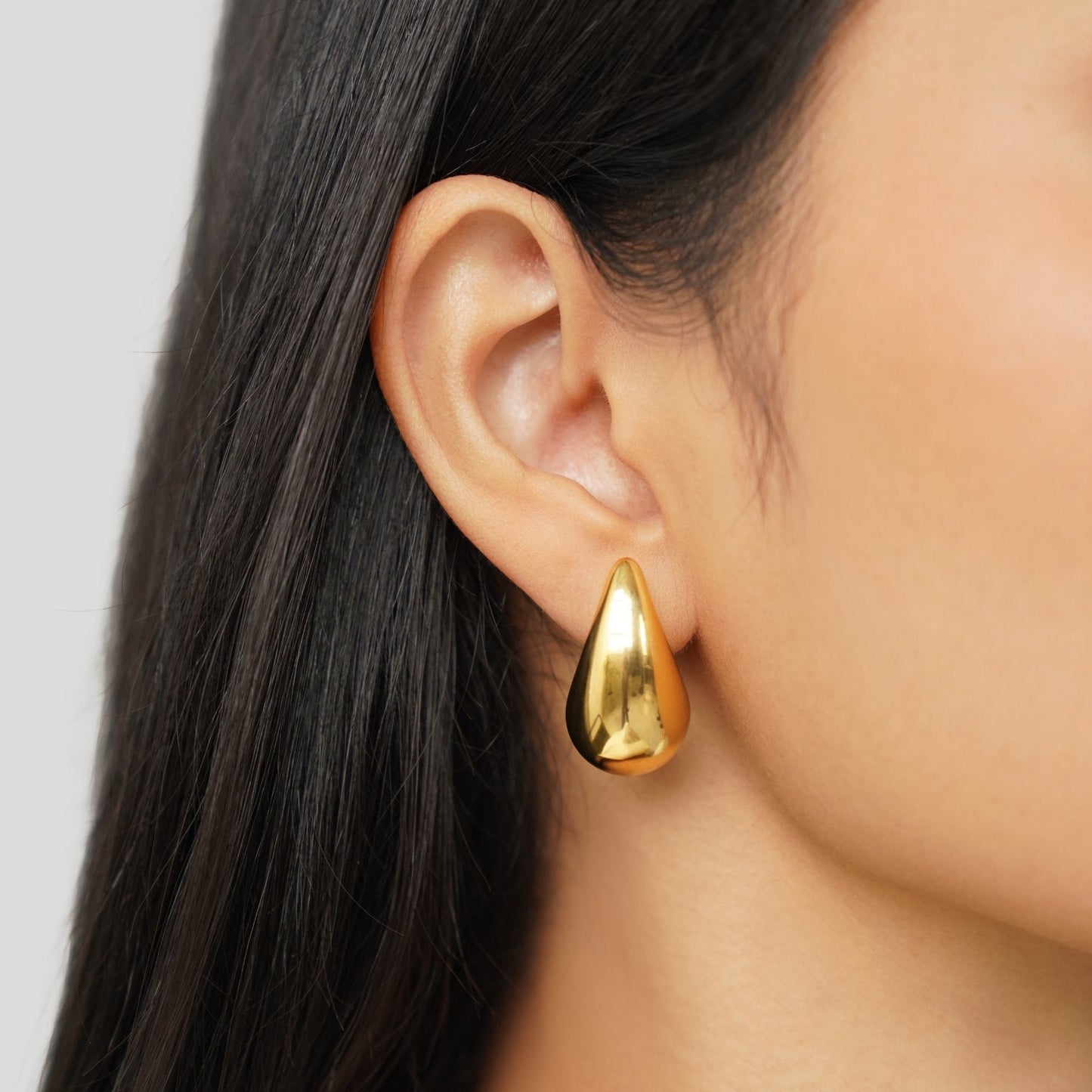 Boucles d'oreilles en or en forme de goutte
