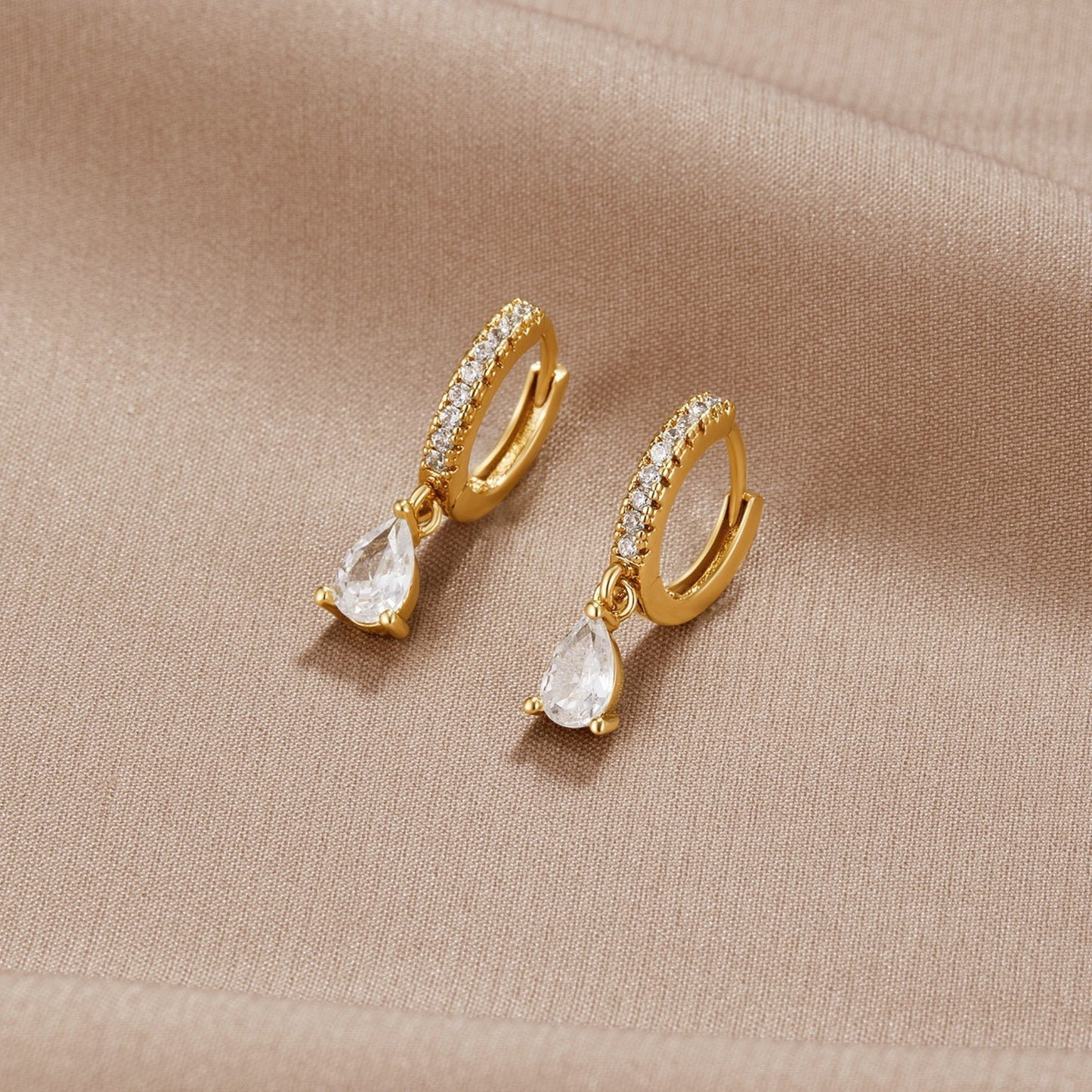 Boucles d'oreilles en cristal doré premium
