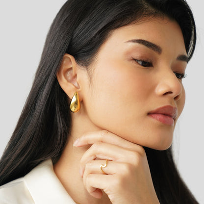 Boucles d'oreilles en or en forme de goutte