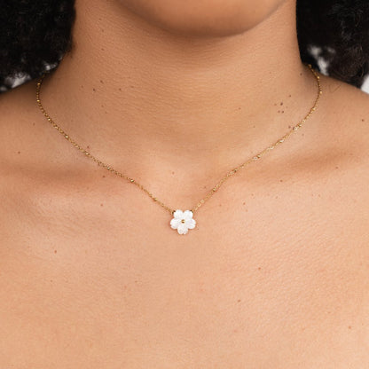 Magnifique Collier de Fleurs